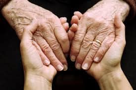 Aiuto alle famiglie con persone anziane e ad anziani che vivono soli